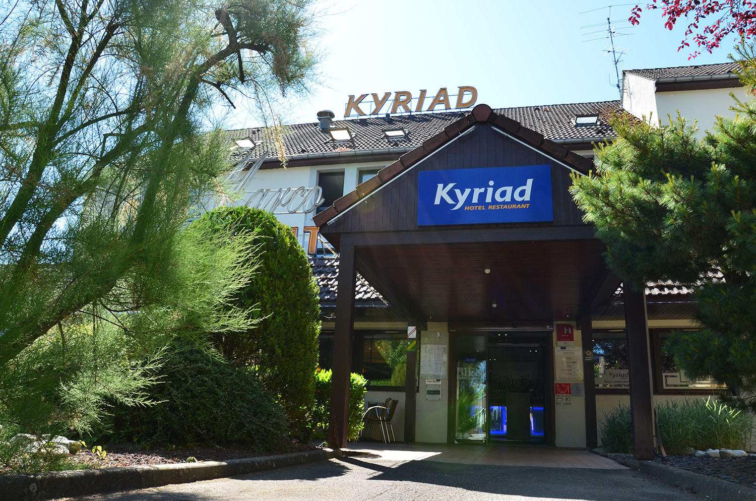 Hall hôtel Kyriad Mirande